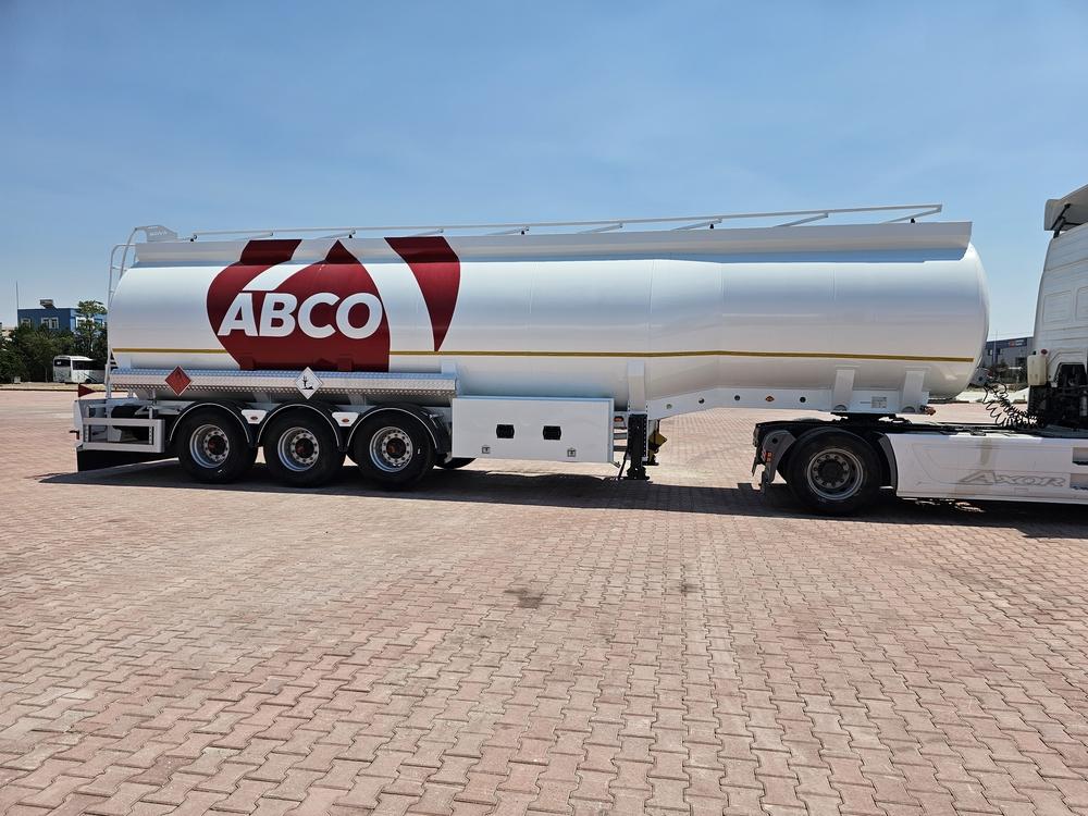 Tanker Semi Trailer for Fuel, Diesel, Petrol