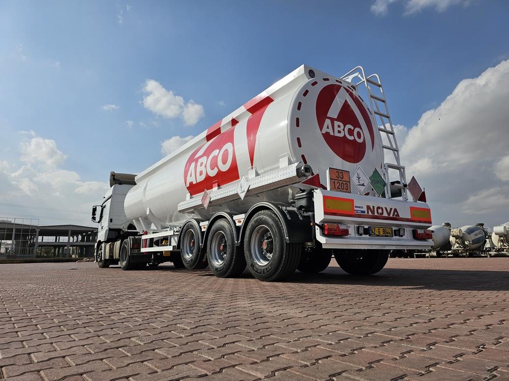 Tanker Semi Trailer for Fuel, Diesel, Petrol