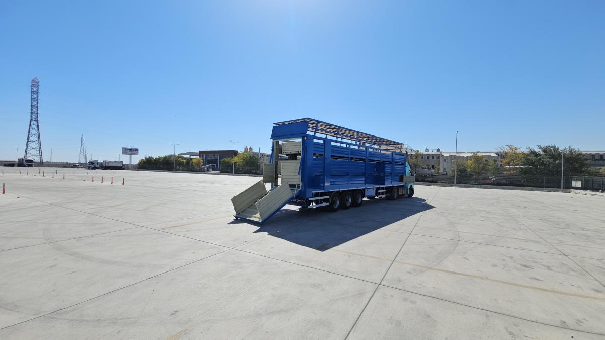 Animal Transport Trailer 3 Floor