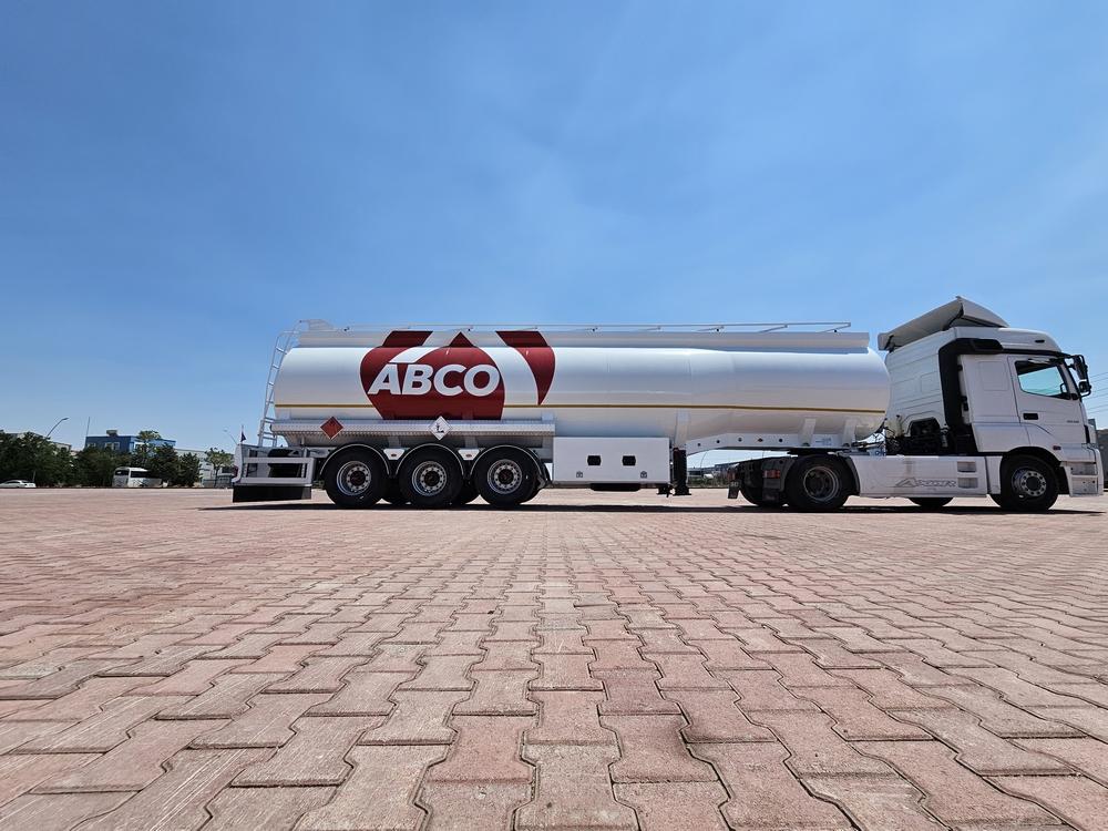 Tanker Semi Trailer for Fuel, Diesel, Petrol