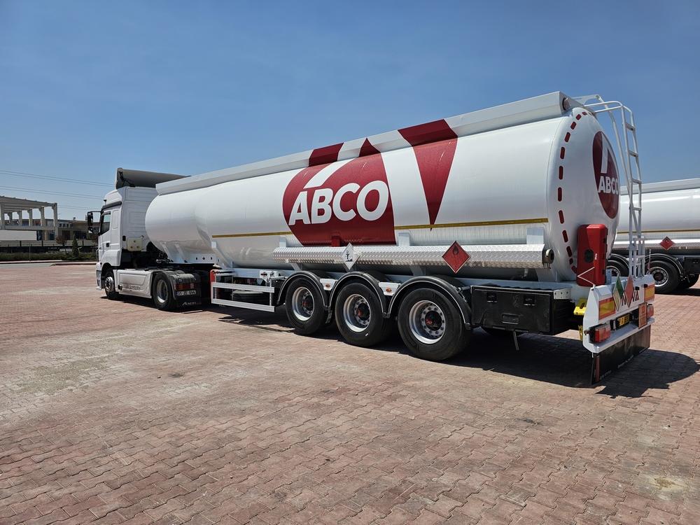 Tanker Semi Trailer for Fuel, Diesel, Petrol