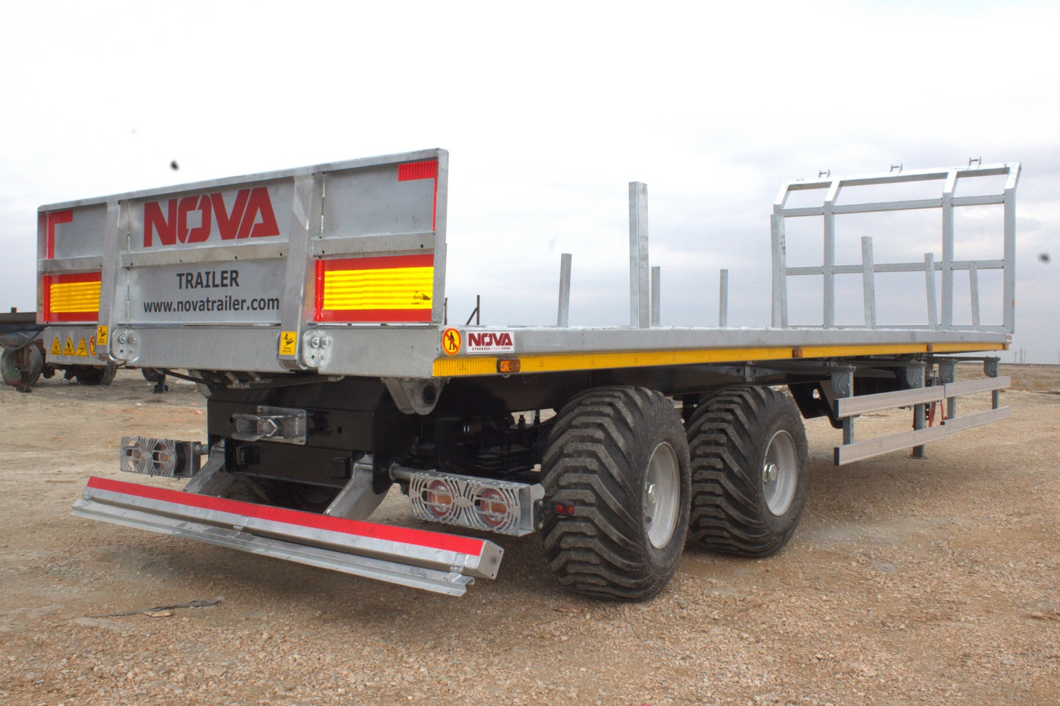BALE TRAILER