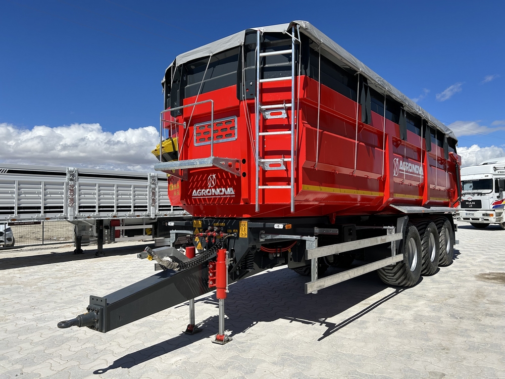 TRIDEM DUMP TRAILER