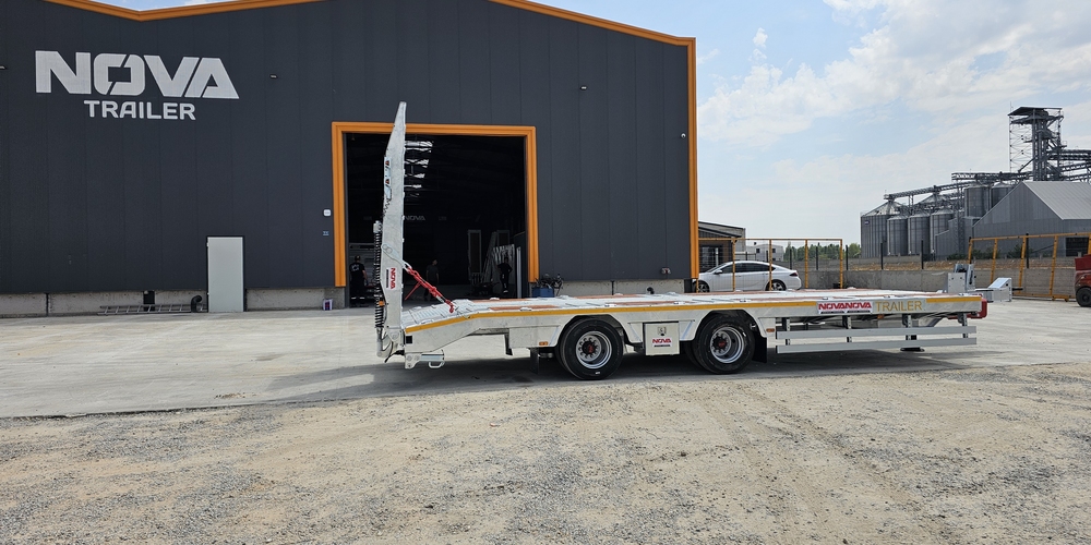 TANDEM LOWBED