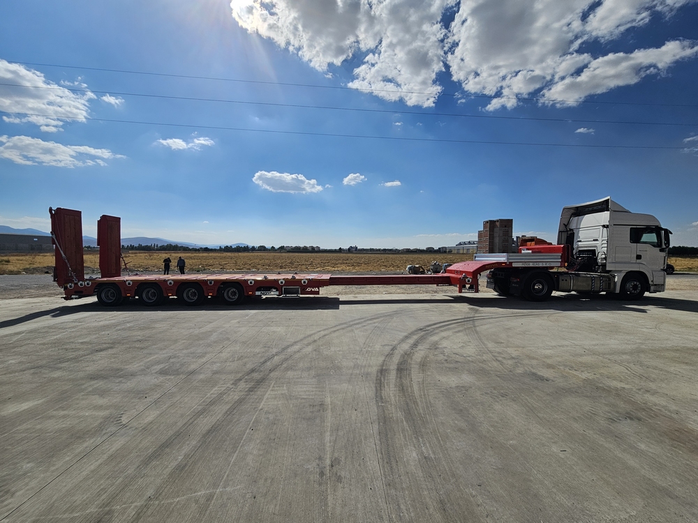 EXTENDABLE LOWBED