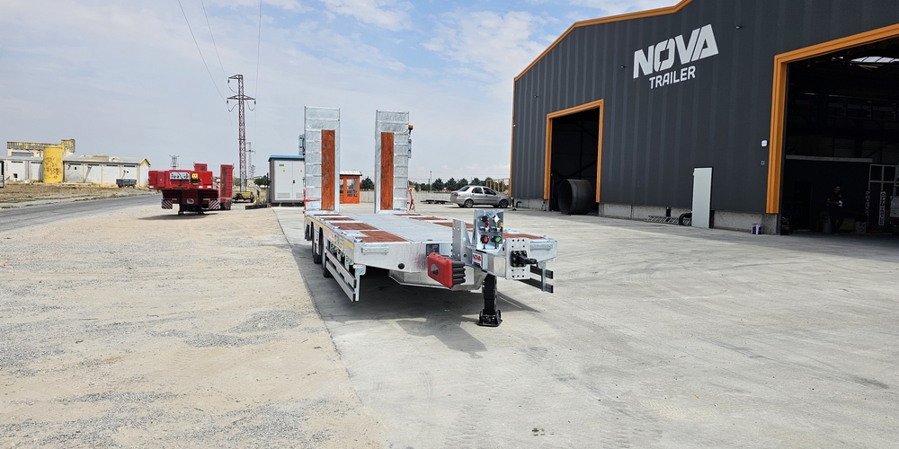 TANDEM LOWBED