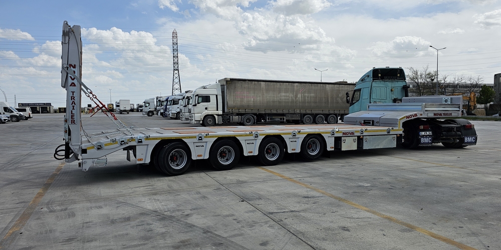 LOWBED TRAILER 4 AXLE