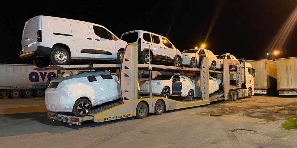 CAR TRANSPORT TRAILER