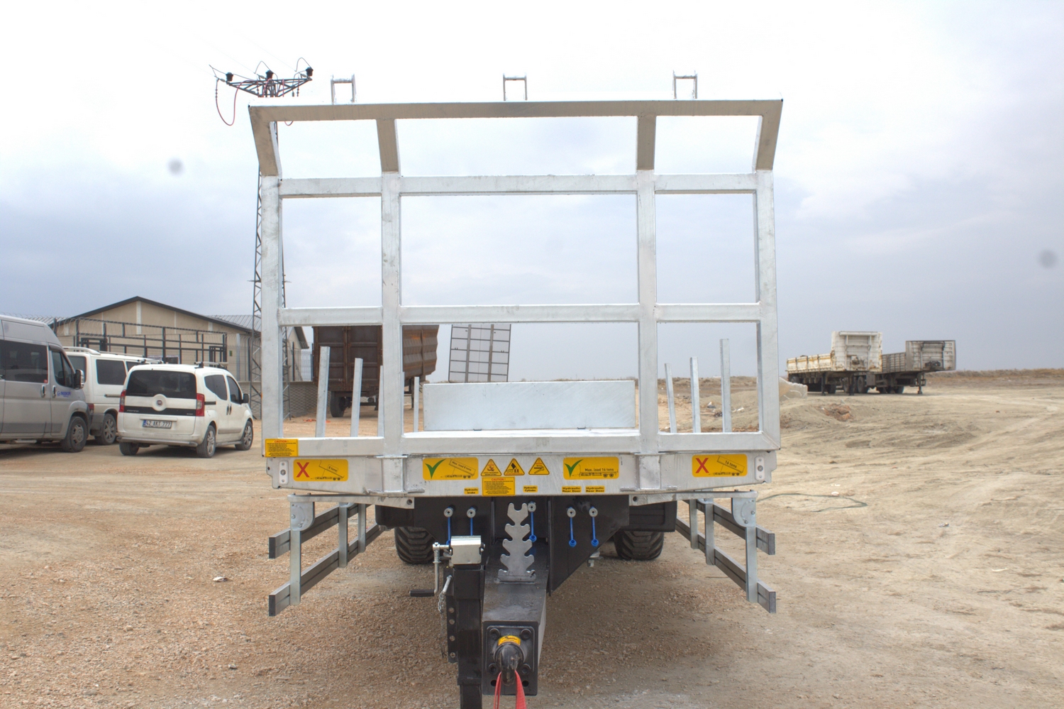 BALE TRAILER