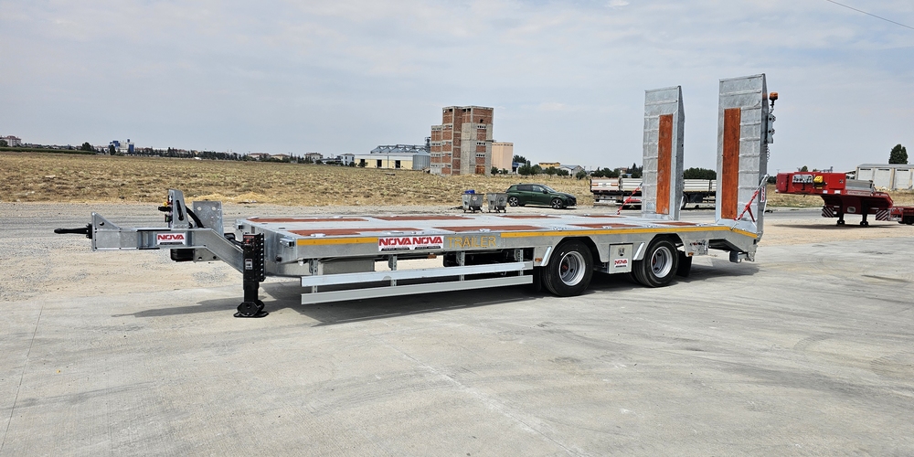 TANDEM LOWBED